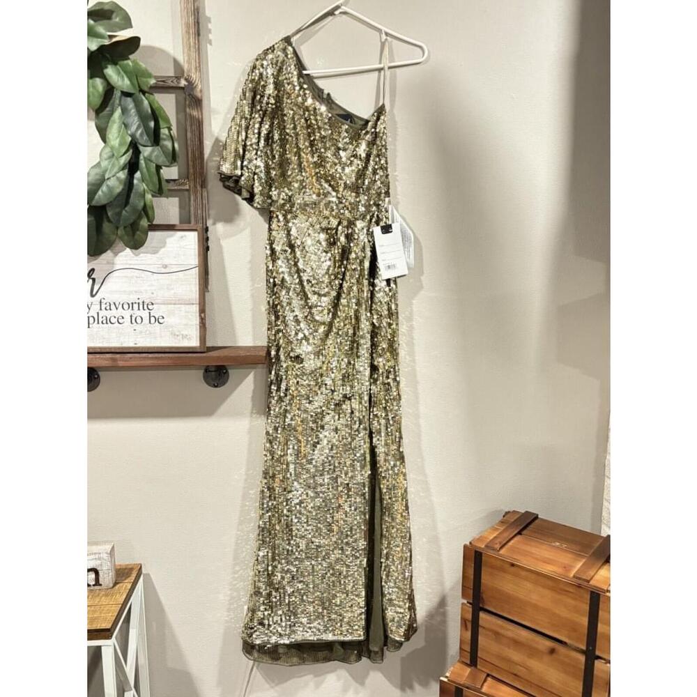 Mac Duggal 93540 Gold Sequined Olive One Shoulder Gown, Size 2, NWT